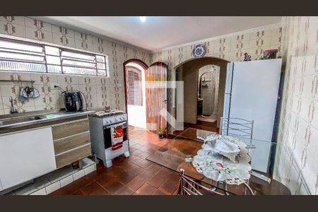 Casa à venda com 400m², 6 quartos e 2 vagas Casa à venda com 400m², 6 quartos e 2 vagasCasa 2 - Cozinha