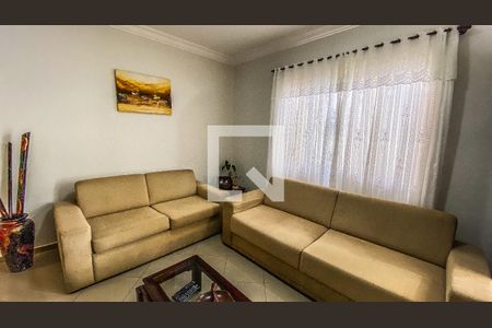 Casa à venda com 400m², 6 quartos e 2 vagas Casa à venda com 400m², 6 quartos e 2 vagasCasa 3 - Sala