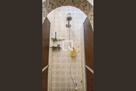 Casa à venda com 400m², 6 quartos e 2 vagas Casa à venda com 400m², 6 quartos e 2 vagasCasa 2 - Banheiro