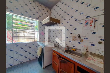 Casa à venda com 120m², 3 quartos e 2 vagas Casa à venda com 120m², 3 quartos e 2 vagasCozinha