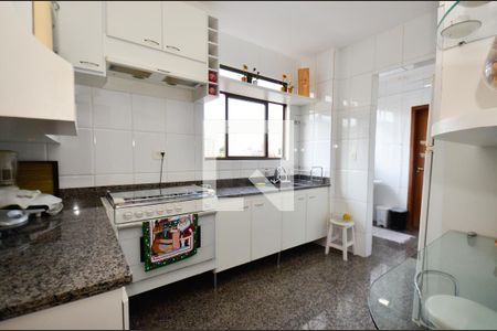 Apartamento à venda com 95m², 3 quartos e 2 vagasCozinha
