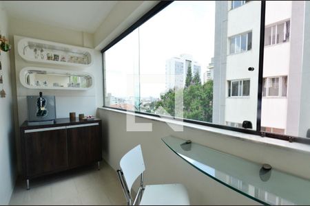 Apartamento à venda com 95m², 3 quartos e 2 vagasVaranda