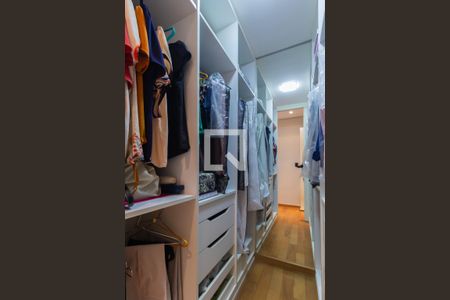 Apartamento à venda com 146m², 4 quartos e 4 vagasCloset 
