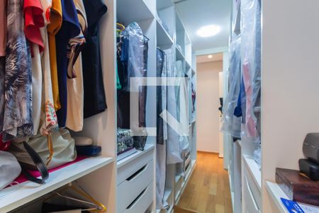 Apartamento à venda com 146m², 4 quartos e 4 vagasCloset 