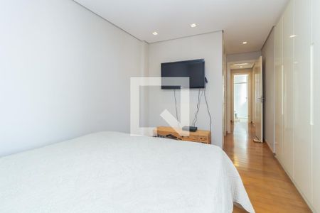 Apartamento à venda com 146m², 4 quartos e 4 vagasQuarto