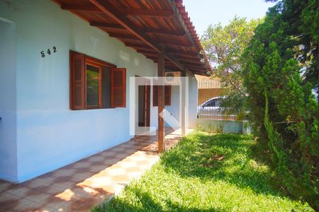 Casa à venda com 178m², 3 quartos e 1 vaga Casa à venda com 178m², 3 quartos e 1 vagaFachada