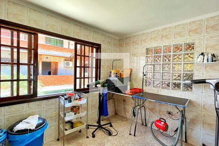 Casa à venda com 528m², 6 quartos e 3 vagasQuarto 2