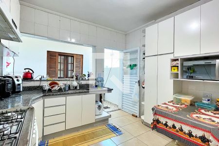 Casa à venda com 528m², 6 quartos e 3 vagasCozinha