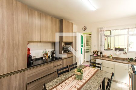 Casa à venda com 132m², 3 quartos e 2 vagas Casa à venda com 132m², 3 quartos e 2 vagasCozinha