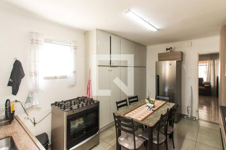Casa à venda com 132m², 3 quartos e 2 vagas Casa à venda com 132m², 3 quartos e 2 vagasCozinha