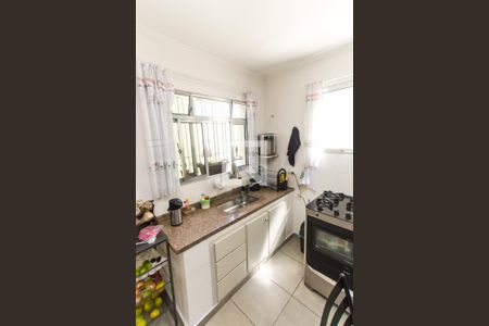 Casa à venda com 132m², 3 quartos e 2 vagas Casa à venda com 132m², 3 quartos e 2 vagasCozinha