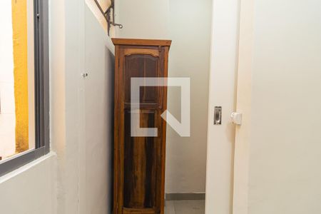Apartamento à venda com 56m², 1 quarto e sem vagaBanheiro de serviço