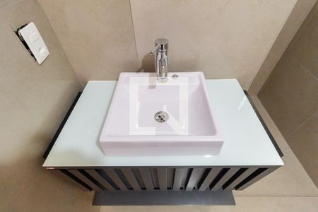 Apartamento à venda com 80m², 3 quartos e 1 vagaDetalhe - Banheiro