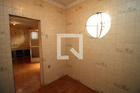 Casa à venda com 339m², 5 quartos e 1 vagaQuitinet Anexo- Quarto