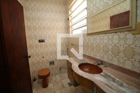 Casa à venda com 339m², 5 quartos e 1 vagaBanheiro