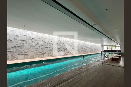 Apartamento à venda com 34m², 1 quarto e sem vaga Apartamento à venda com 34m², 1 quarto e sem vagaÁrea comum - Piscina