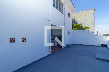Casa à venda com 180m², 5 quartos e 2 vagas Casa à venda com 180m², 5 quartos e 2 vagasQuintal