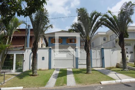 Casa à venda com 330m², 4 quartos e 5 vagasFachada