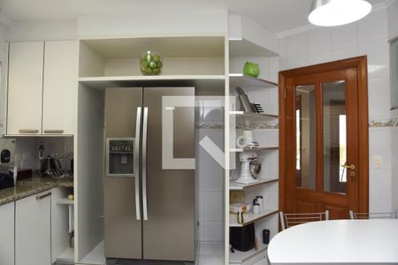 Casa à venda com 330m², 4 quartos e 5 vagasCozinha