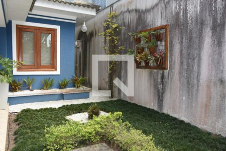 Casa à venda com 330m², 4 quartos e 5 vagasEntrada