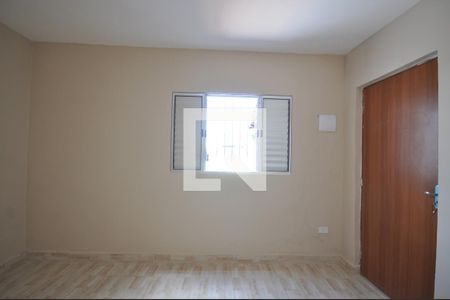 Quarto 1 de casa para alugar com 2 quartos, 72m² em Parque Vitória, São Paulo