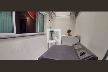 Apartamento à venda com 84m², 3 quartos e 2 vagas Apartamento à venda com 84m², 3 quartos e 2 vagasÁrea de Serviço