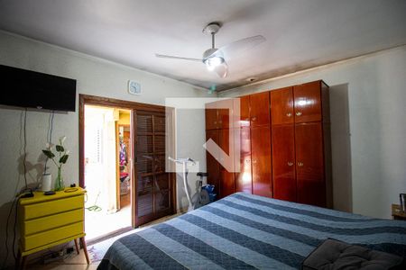 Casa à venda com 240m², 4 quartos e 3 vagas Casa à venda com 240m², 4 quartos e 3 vagasSuite 1