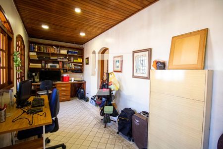 Casa à venda com 240m², 4 quartos e 3 vagas Casa à venda com 240m², 4 quartos e 3 vagasQuarto 3