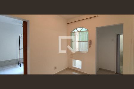 Sala com Cozinha Americana de casa para alugar com 2 quartos, 50m² em Cachambi, Rio de Janeiro