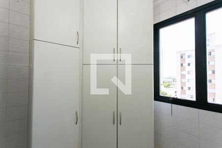 Apartamento à venda com 82m², 3 quartos e 2 vagas Apartamento à venda com 82m², 3 quartos e 2 vagasÁrea de Serviço