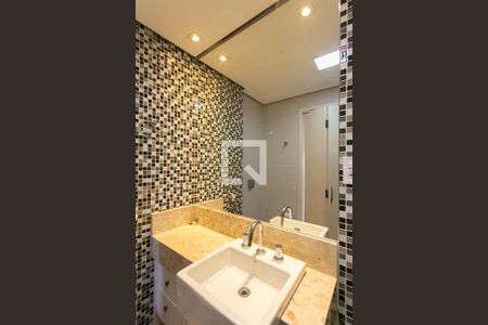 Apartamento à venda com 82m², 3 quartos e 2 vagas Apartamento à venda com 82m², 3 quartos e 2 vagasBanheiro Social