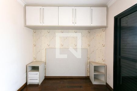 Apartamento à venda com 82m², 3 quartos e 2 vagas Apartamento à venda com 82m², 3 quartos e 2 vagasSuíte