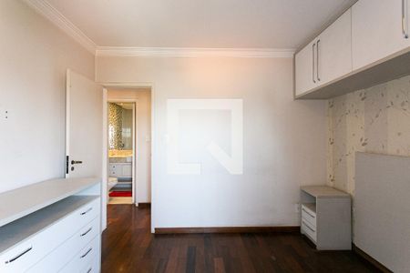 Apartamento à venda com 82m², 3 quartos e 2 vagas Apartamento à venda com 82m², 3 quartos e 2 vagasSuíte