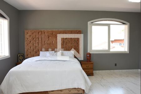 Casa à venda com 1000m², 3 quartos e 6 vagasSuíte 1