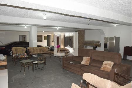 Casa à venda com 1000m², 3 quartos e 6 vagasGaragem