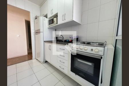 Apartamento à venda com 55m², 2 quartos e 1 vaga Apartamento à venda com 55m², 2 quartos e 1 vagaCozinha