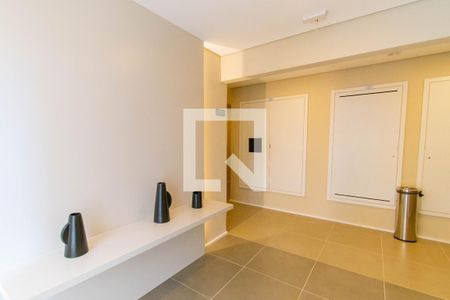 Apartamento à venda com 32m², 2 quartos e sem vaga Apartamento à venda com 32m², 2 quartos e sem vagaÁrea comum - Hall Social