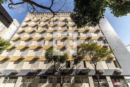 Apartamento para alugar com 57m², 2 quartos e sem vagaFachada