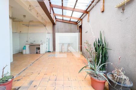 Casa à venda com 150m², 3 quartos e 4 vagas Casa à venda com 150m², 3 quartos e 4 vagasÁrea de Serviço