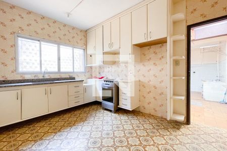 Casa à venda com 150m², 3 quartos e 4 vagas Casa à venda com 150m², 3 quartos e 4 vagasCozinha