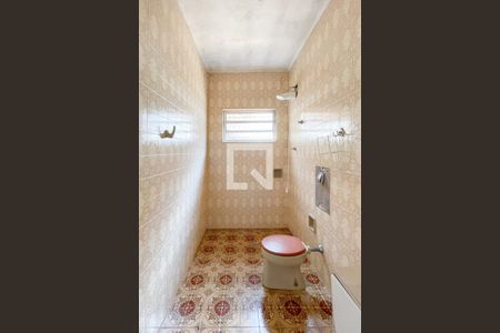 Casa à venda com 150m², 3 quartos e 4 vagas Casa à venda com 150m², 3 quartos e 4 vagasBanheiro 2