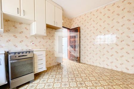 Casa à venda com 150m², 3 quartos e 4 vagas Casa à venda com 150m², 3 quartos e 4 vagasCozinha