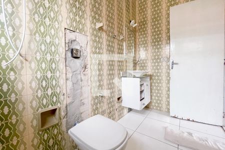 Casa à venda com 150m², 3 quartos e 4 vagas Casa à venda com 150m², 3 quartos e 4 vagasBanheiro - Suíte