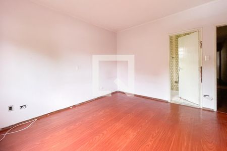 Casa à venda com 150m², 3 quartos e 4 vagas Casa à venda com 150m², 3 quartos e 4 vagasSuíte