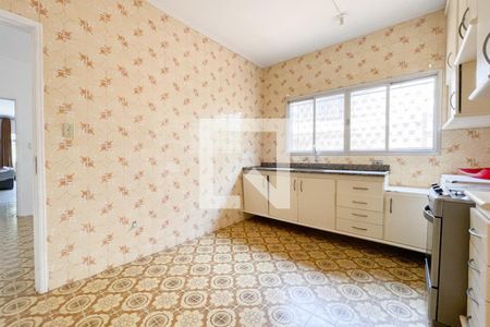 Casa à venda com 150m², 3 quartos e 4 vagas Casa à venda com 150m², 3 quartos e 4 vagasCozinha