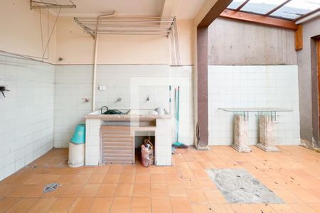 Casa à venda com 150m², 3 quartos e 4 vagas Casa à venda com 150m², 3 quartos e 4 vagasÁrea de Serviço