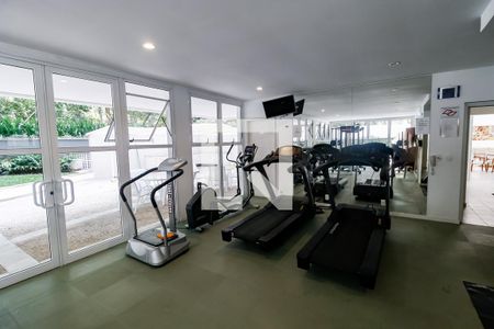 Apartamento à venda com 210m², 3 quartos e 3 vagasÁrea comum - Academia