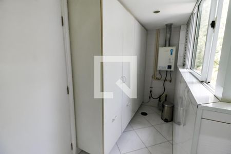 Apartamento à venda com 210m², 3 quartos e 3 vagasDetalhe da area de serviço