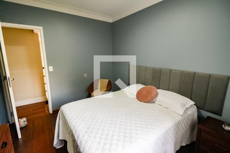 Apartamento à venda com 210m², 3 quartos e 3 vagasSuíte 2