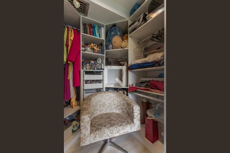 Apartamento à venda com 211m², 4 quartos e 2 vagas Apartamento à venda com 211m², 4 quartos e 2 vagasQuarto 3